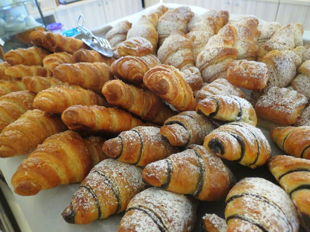 Hotel Eden Cinquale Zewnętrze zdjęcie